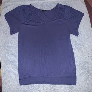 (TWO) GAP Shirts (Short sleeve and Sleeveless Tops) in Woman's Size Small
